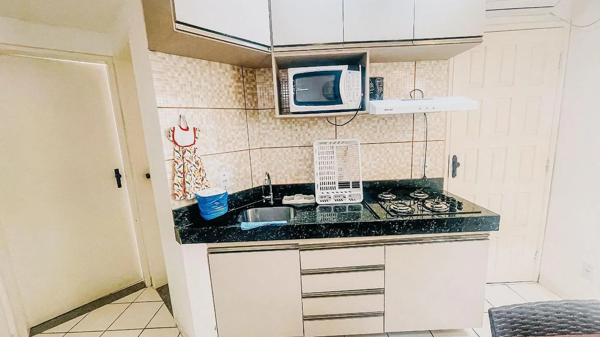 Condominio Golden Dolphin A Uma Quadra Do Axe Moi, Com Piscina, Churrasqueira, Portaria 24Hrs, De Frente A Supermercado, E Centro Gastronomico Porto Seguro