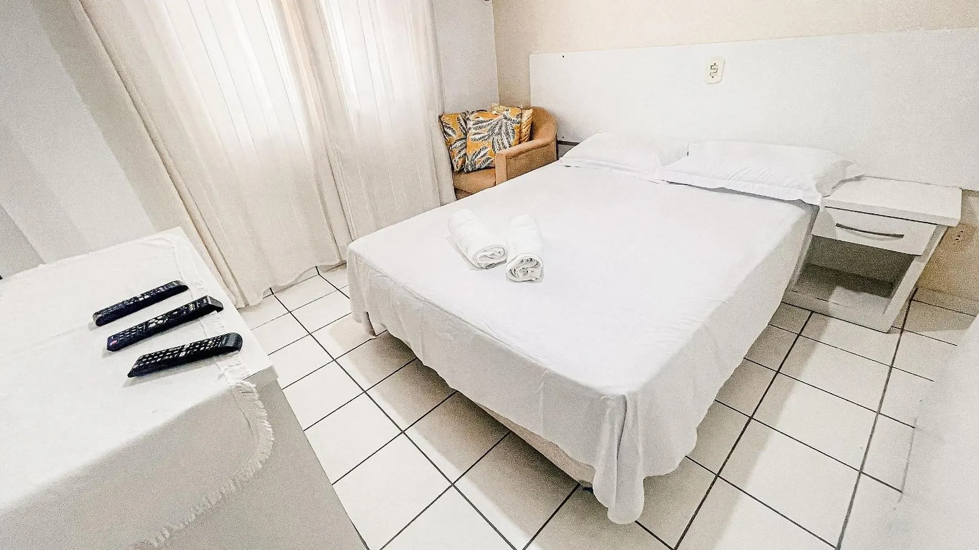 Condominio Golden Dolphin A Uma Quadra Do Axe Moi, Com Piscina, Churrasqueira, Portaria 24Hrs, De Frente A Supermercado, E Centro Gastronomico Porto Seguro