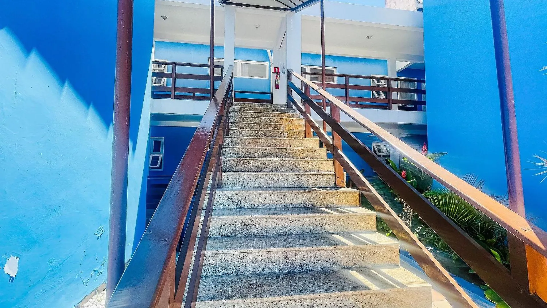 Condominio Golden Dolphin A Uma Quadra Do Axe Moi, Com Piscina, Churrasqueira, Portaria 24Hrs, De Frente A Supermercado, E Centro Gastronomico Porto Seguro 0*,